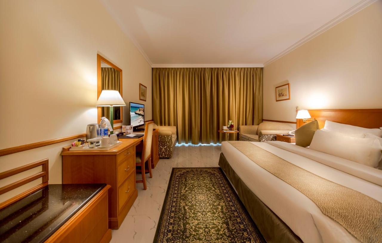 Golden Tulip Nizwa Hotel Exterior photo