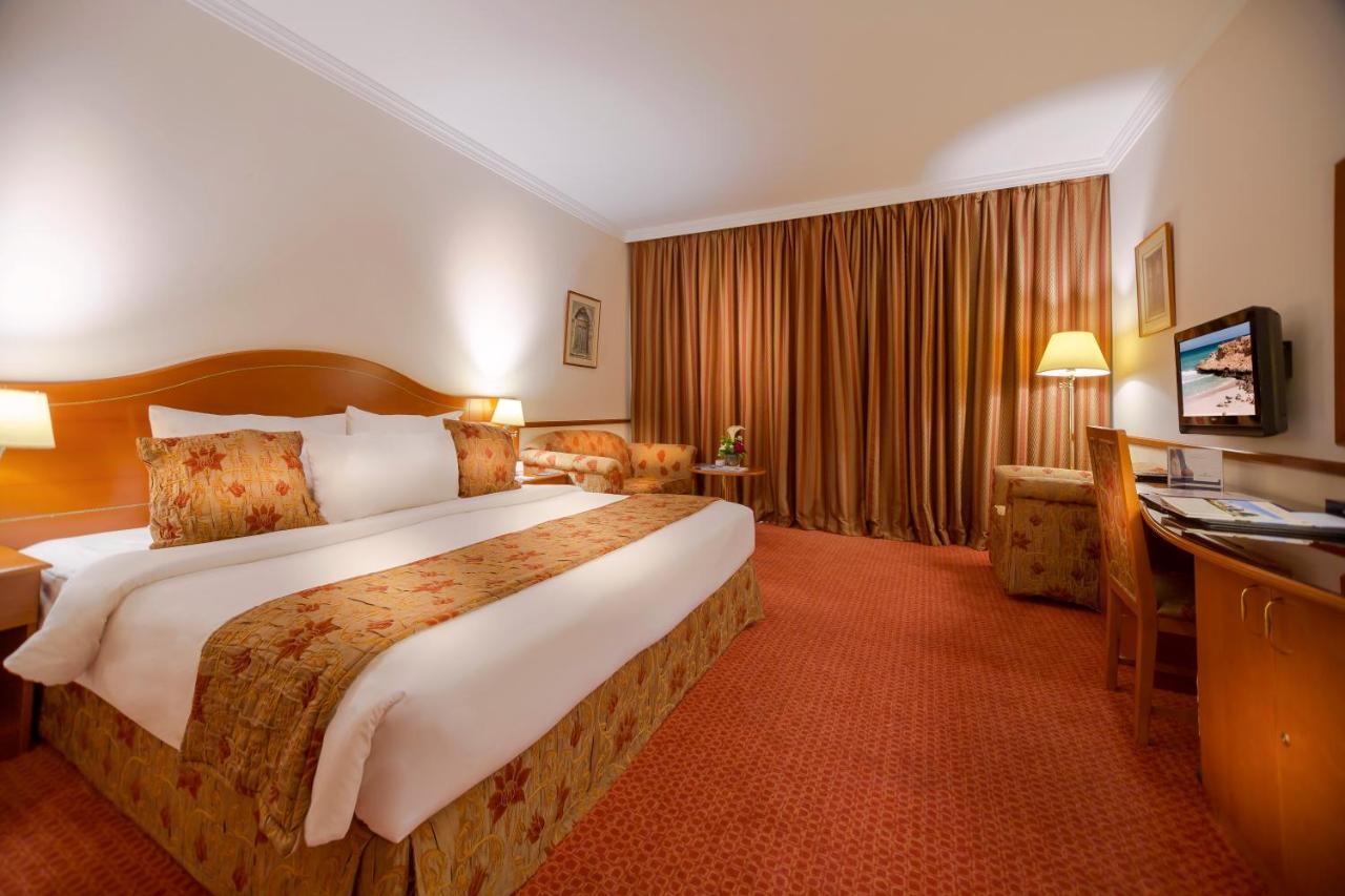 Golden Tulip Nizwa Hotel Exterior photo
