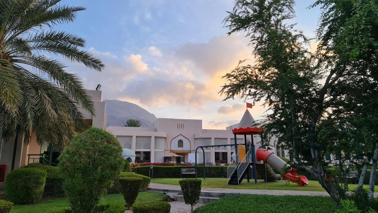 Golden Tulip Nizwa Hotel Exterior photo