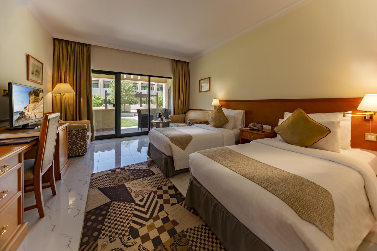 Golden Tulip Nizwa Hotel Exterior photo