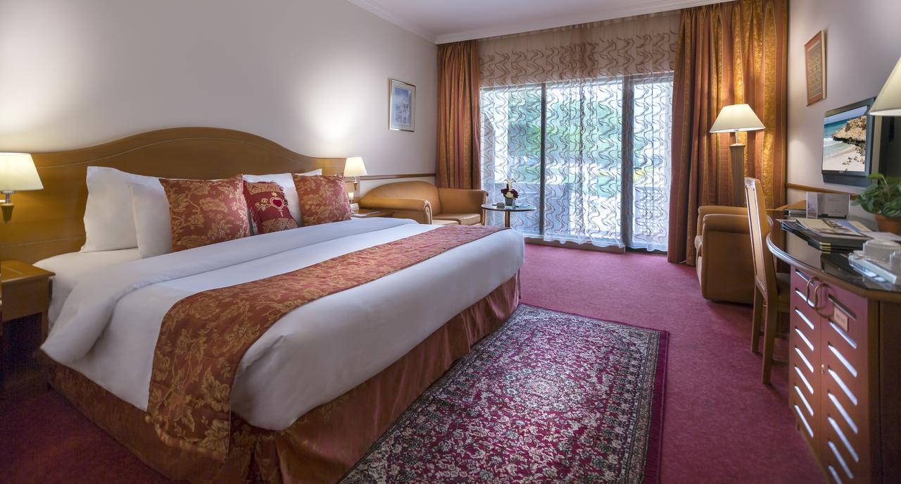 Golden Tulip Nizwa Hotel Exterior photo