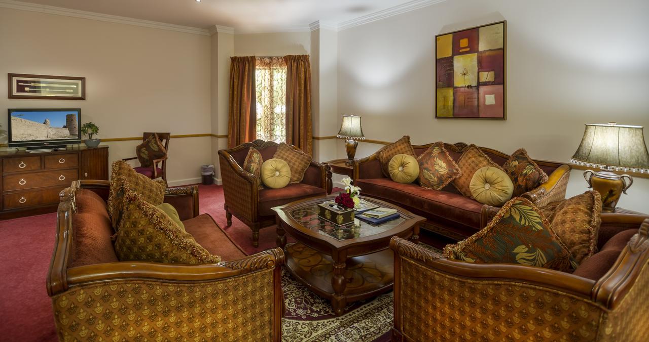 Golden Tulip Nizwa Hotel Exterior photo
